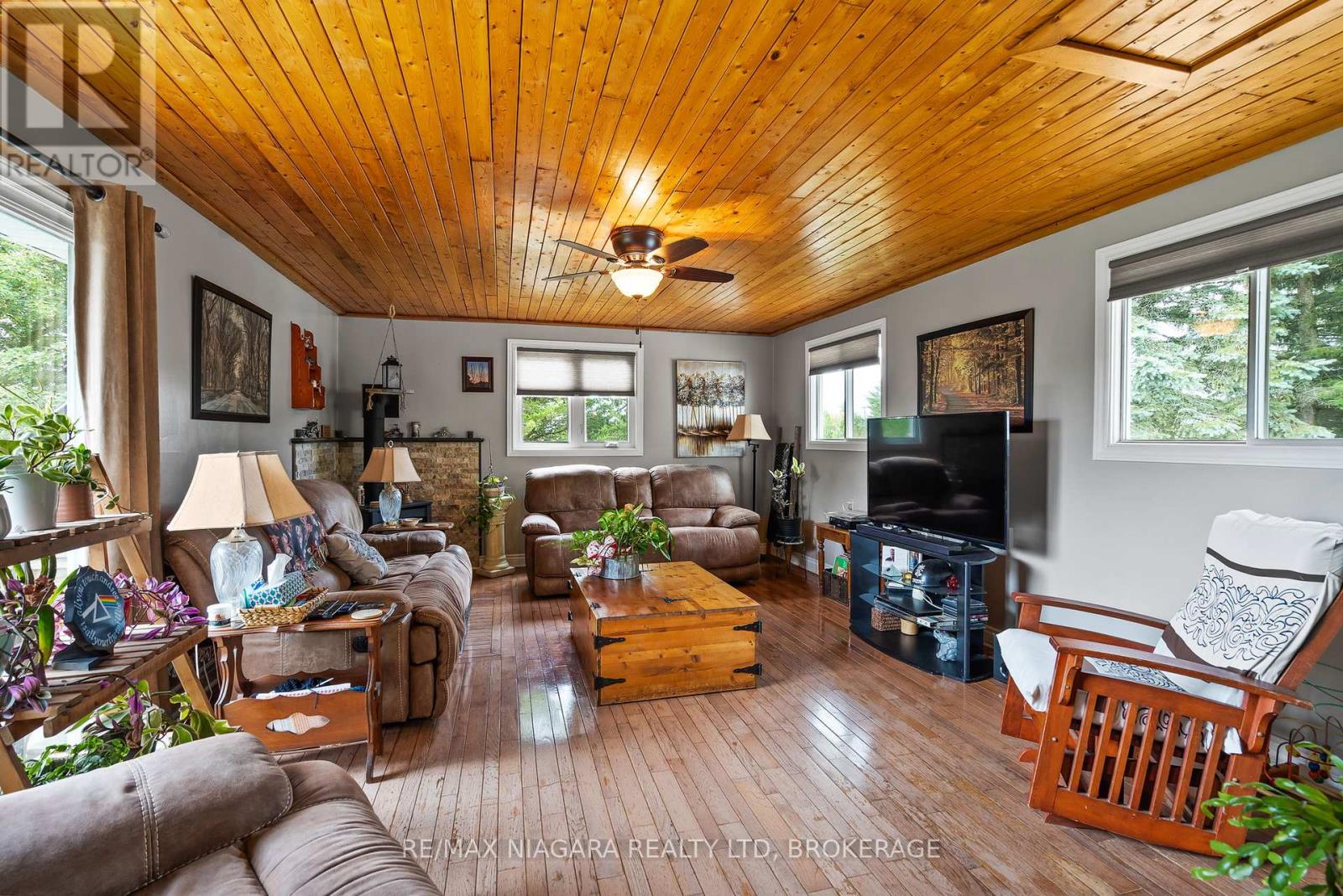 1791 Beamer Road, West Lincoln, Ontario  L0R 1Y0 - Photo 8 - X12421059