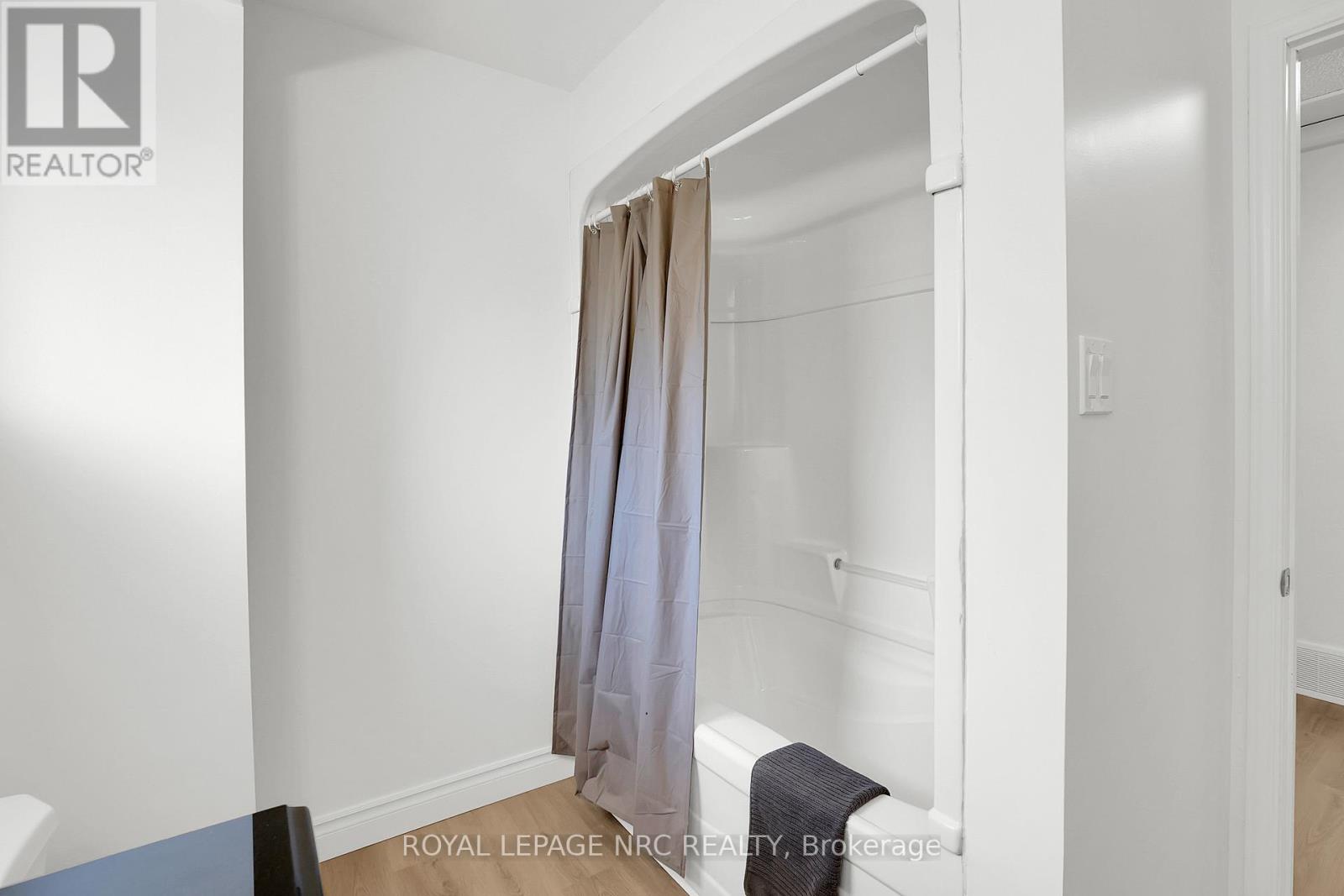 1 Rainbow Drive, St. Catharines, Ontario  L2M 7A2 - Photo 28 - X12421161