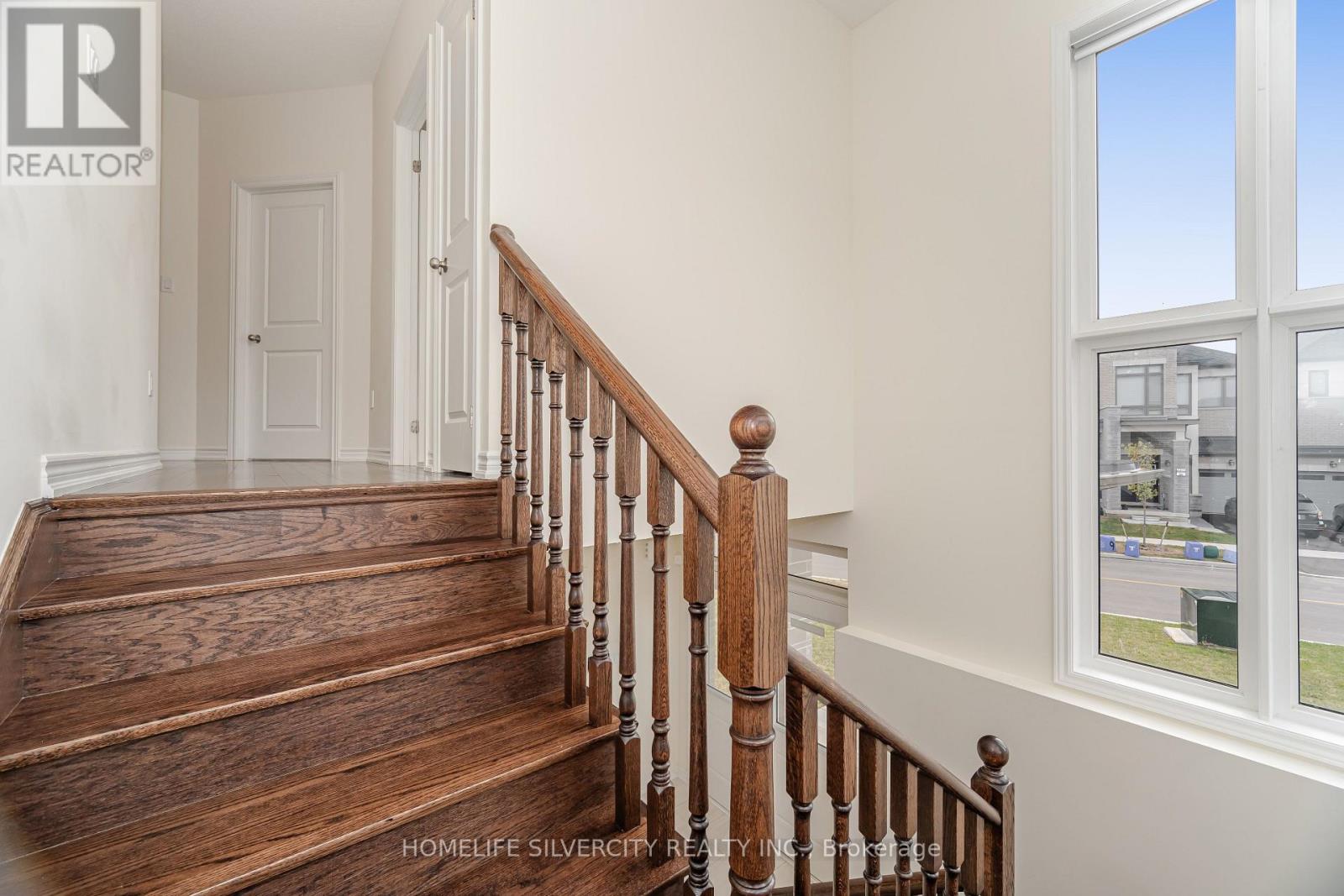 1 Armilia Place, Whitby, Ontario  L1P 0N9 - Photo 27 - E12417741