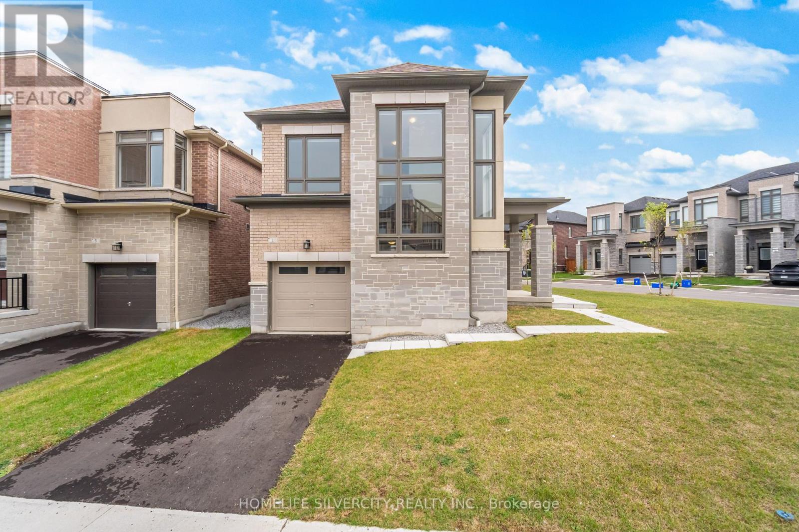 1 Armilia Place, Whitby, Ontario  L1P 0N9 - Photo 3 - E12417741