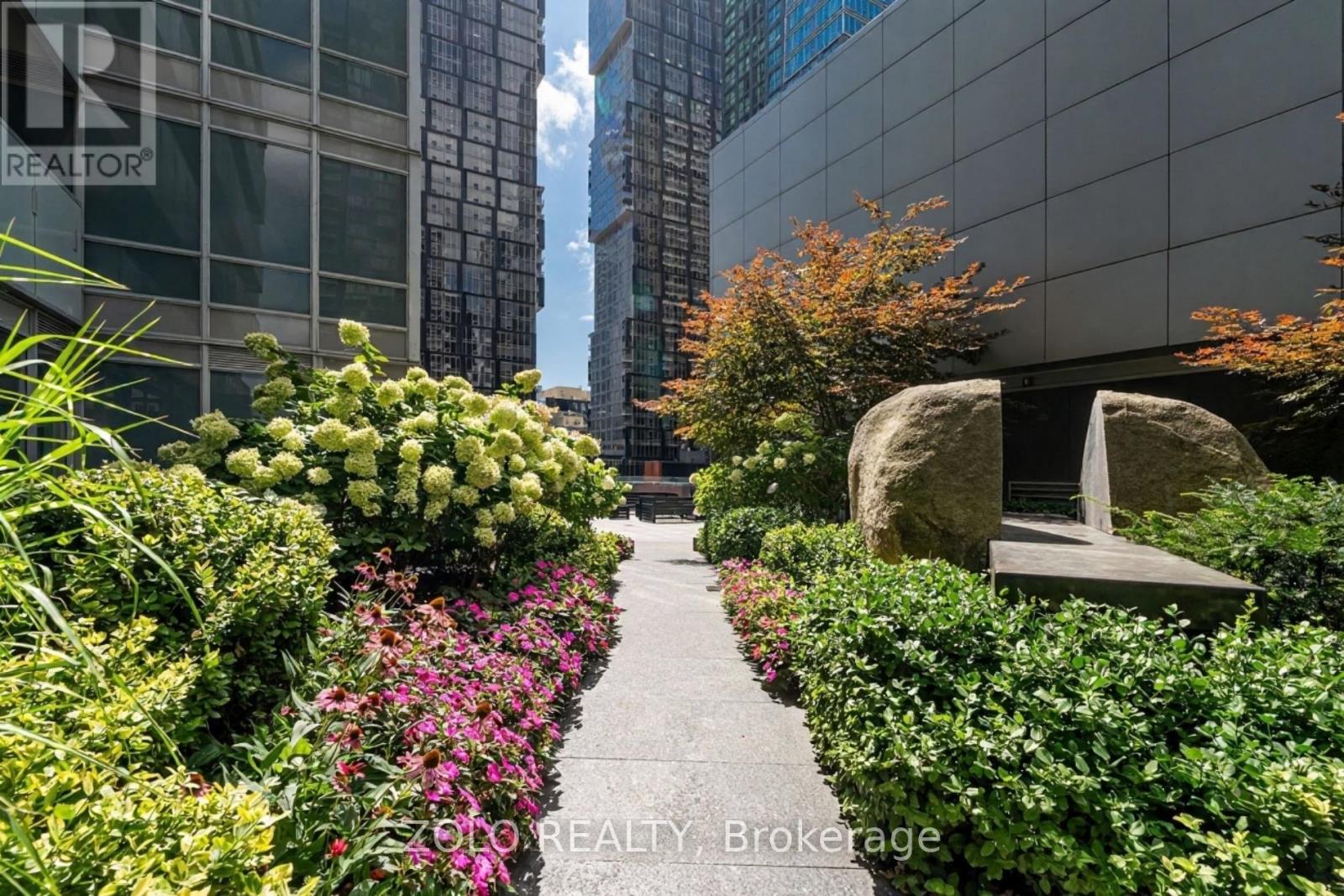 1205 - 80 John Street, Toronto, Ontario  M5V 3X4 - Photo 11 - C12388491