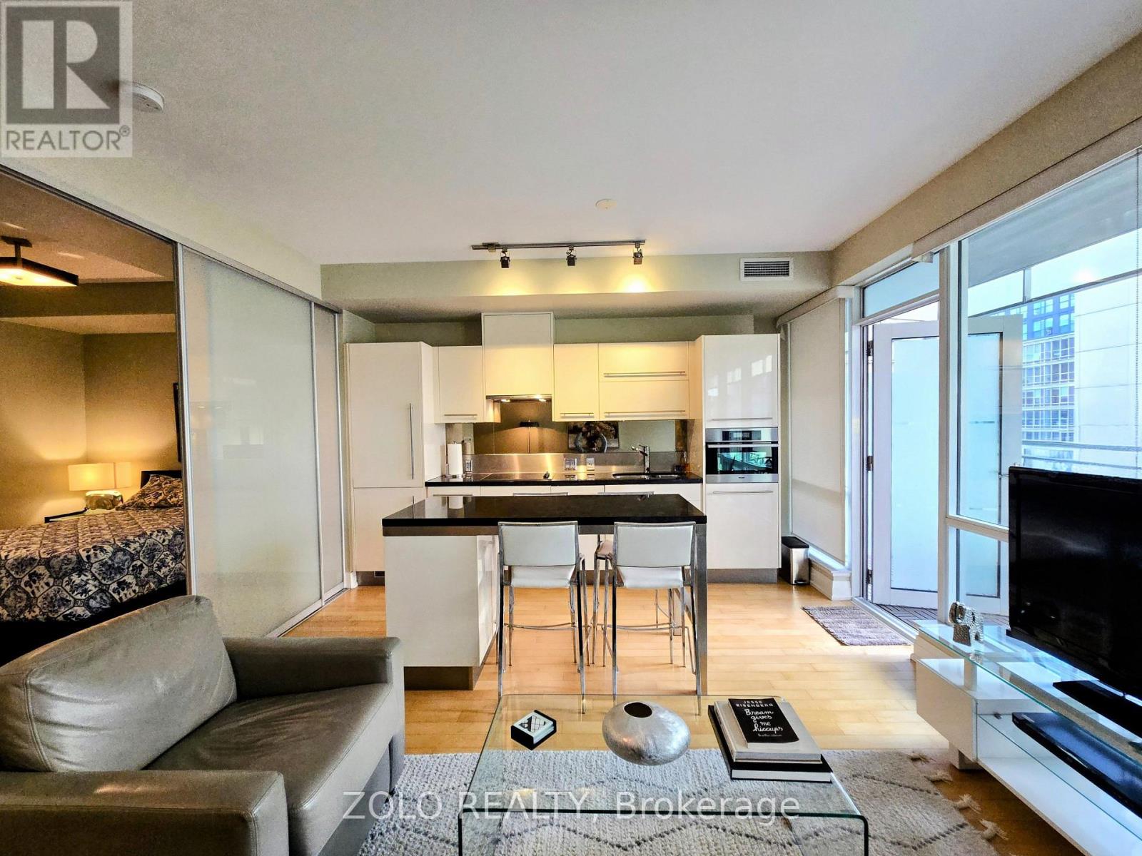 1205 - 80 John Street, Toronto, Ontario  M5V 3X4 - Photo 2 - C12388491