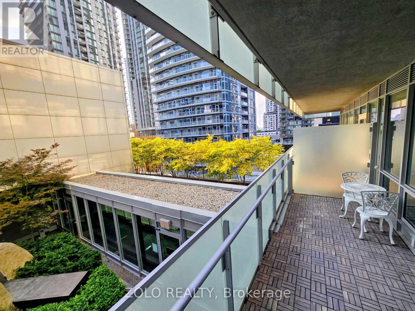 1205 - 80 John Street, Toronto, Ontario  M5V 3X4 - Photo 13 - C12388491