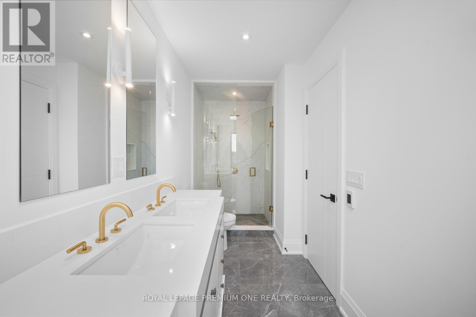 683 Glencairn Avenue, Toronto, Ontario  M6B 1Z8 - Photo 15 - C12419151