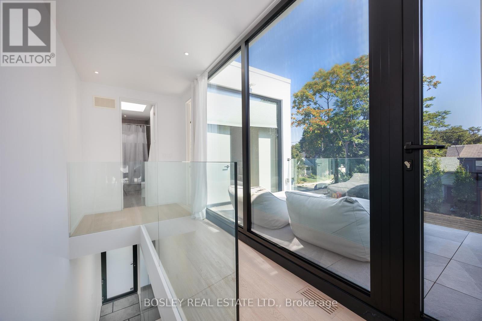 147 Hanson Street, Toronto, Ontario  M4C 1A3 - Photo 21 - E12420957