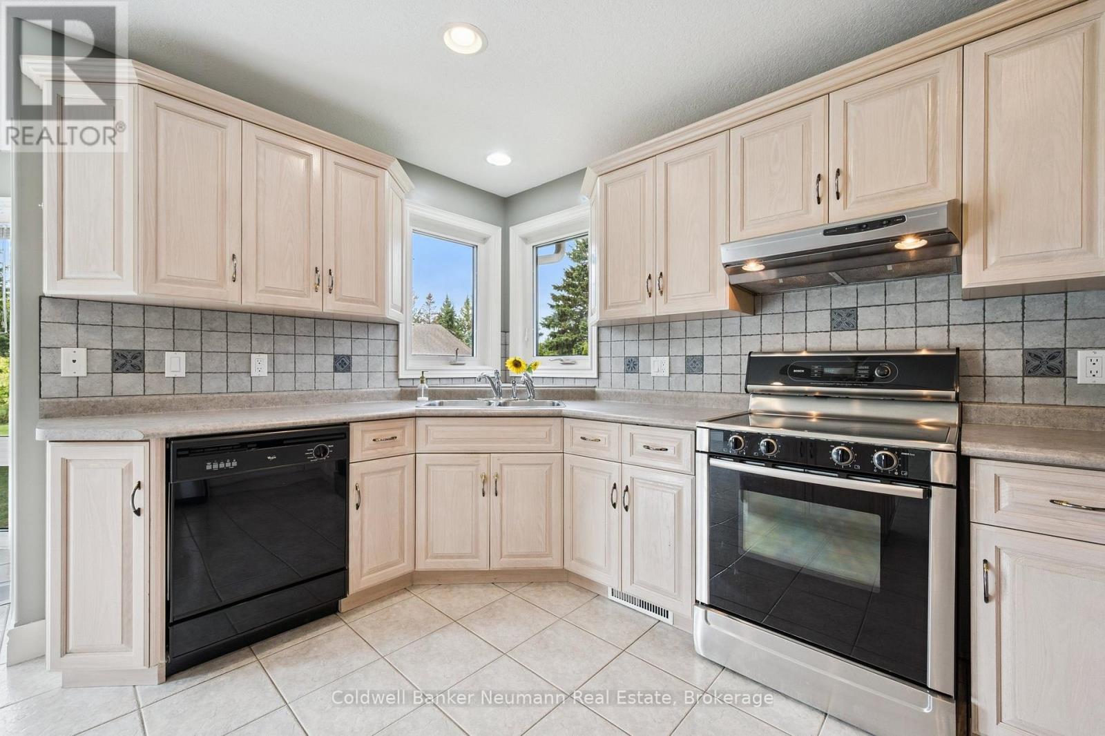 5796 Eighth Line East Line E, Guelph/eramosa, Ontario  N0B 1B0 - Photo 15 - X12421062