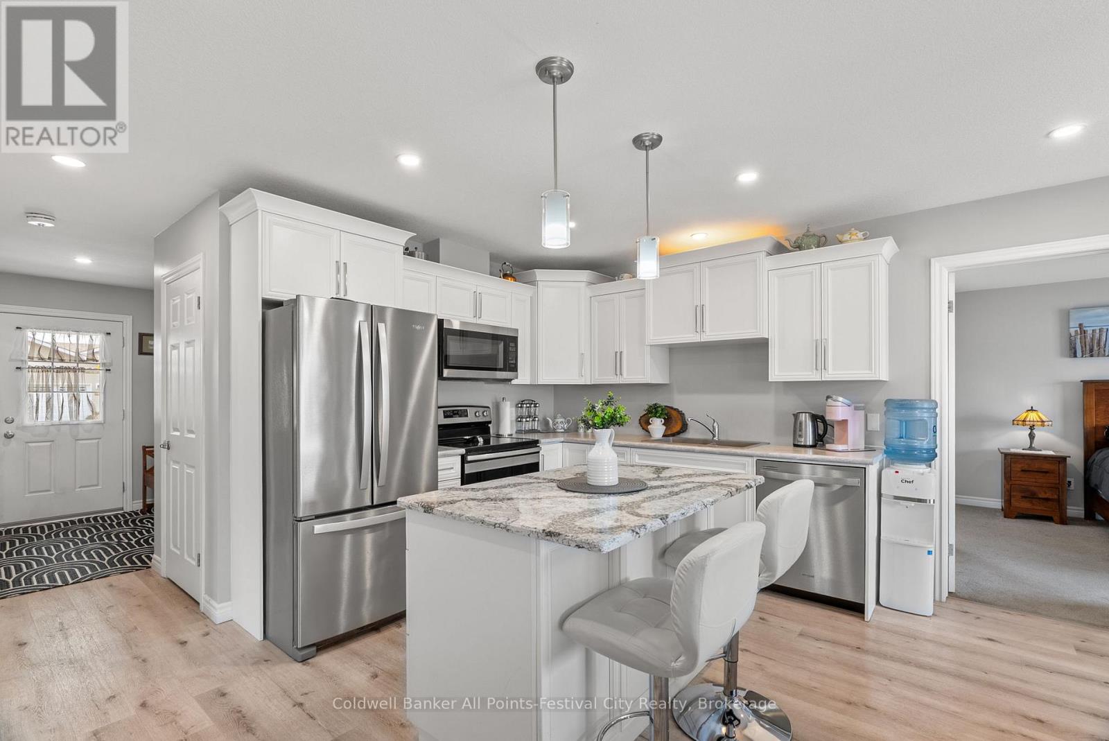 104 Huron Heights Drive, Ashfield-Colborne-Wawanosh, Ontario  N7A 0C1 - Photo 21 - X12421113