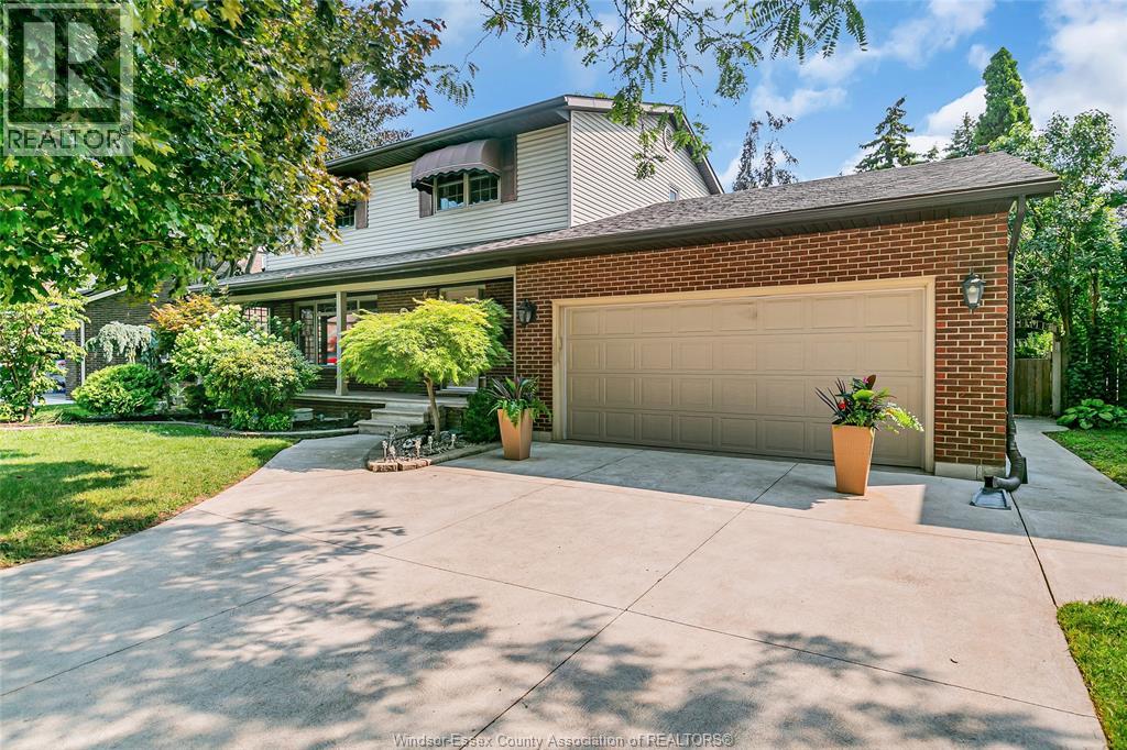 MLS# 25024212: 2470 GLENWOOD AVE. AVENUE, Windsor, Canada