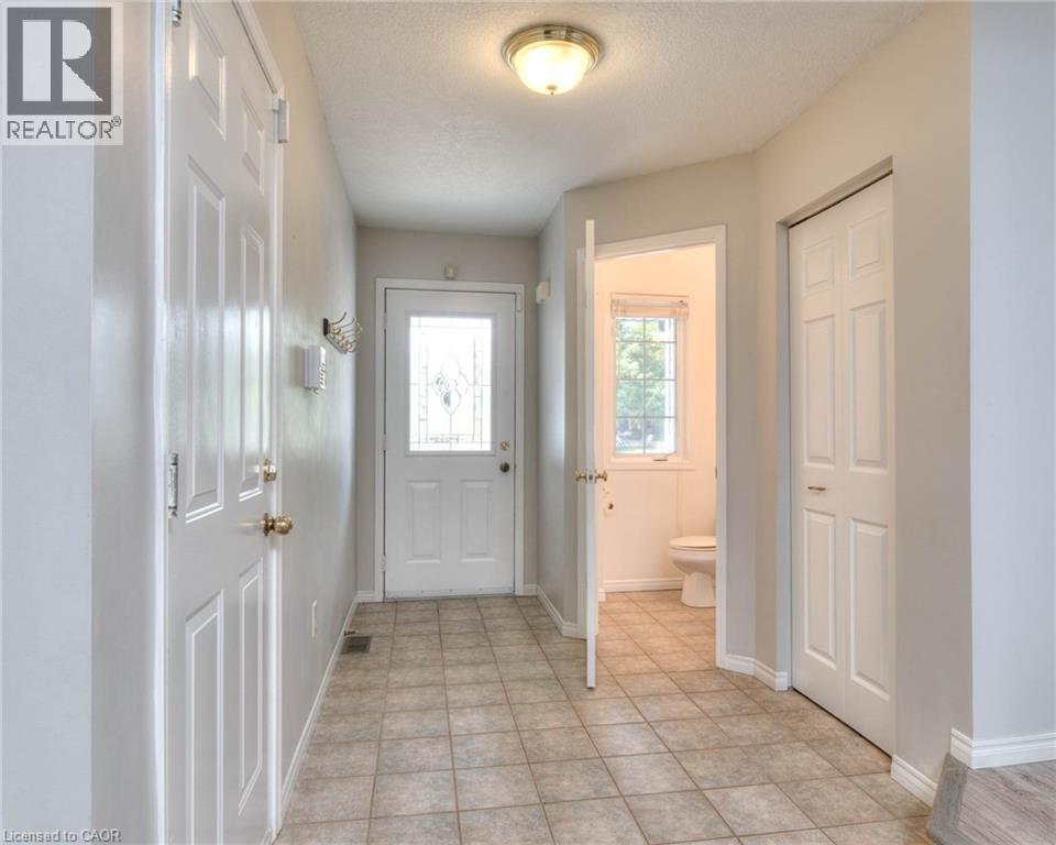 21 Whittaker Crescent, Cambridge, Ontario  N1T 1Z4 - Photo 4 - 40772482