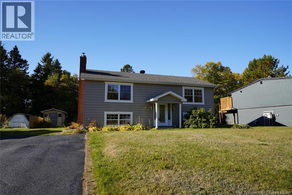 1961 Craig Avenue, Bathurst, New Brunswick  E2A 4Y1 - Photo 2 - NB126914