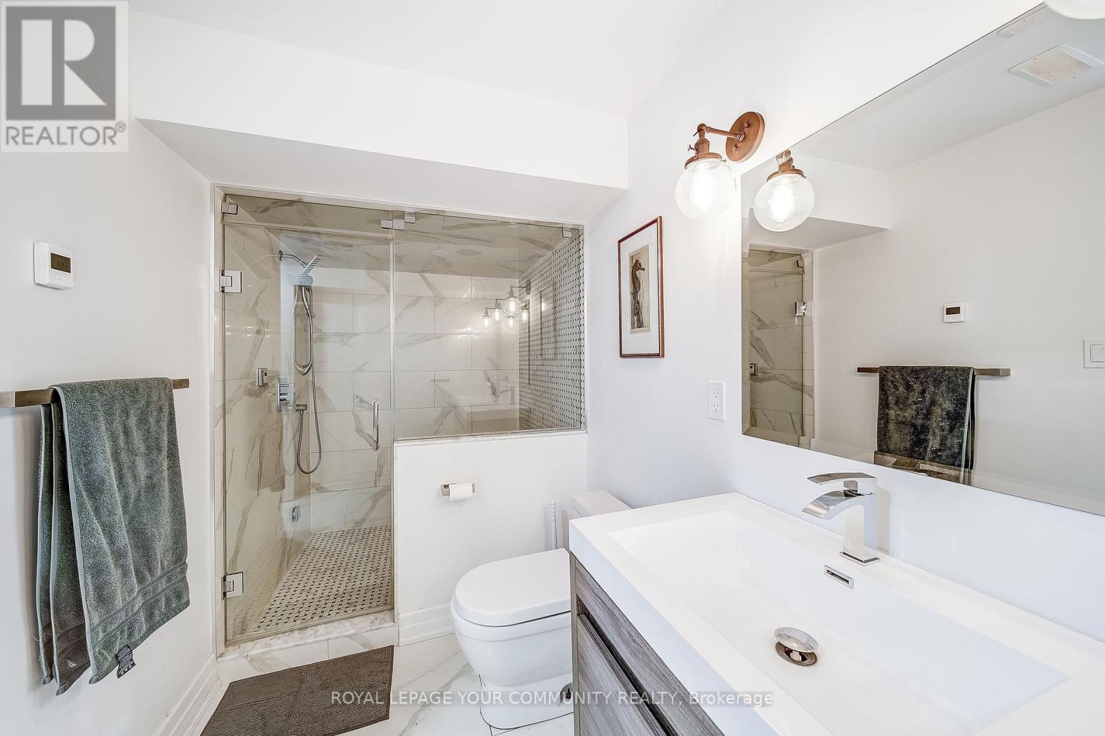 145 Tonner Crescent, Aurora, Ontario  L4G 0G8 - Photo 36 - N12417385