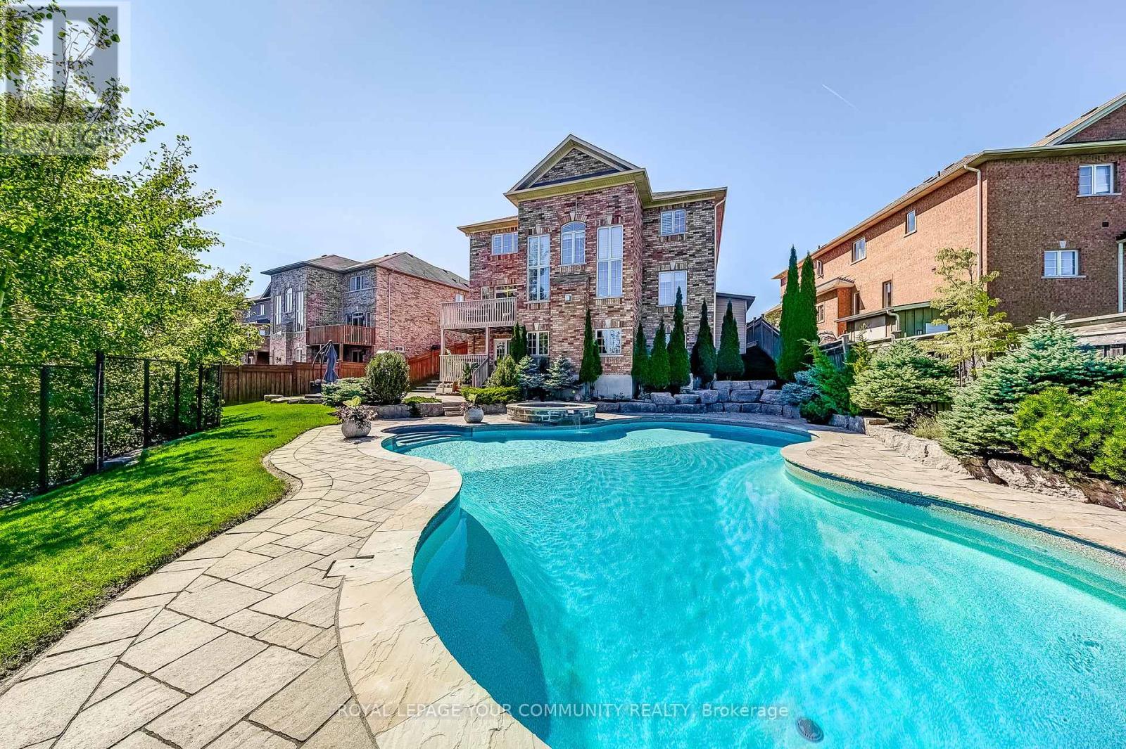 145 Tonner Crescent, Aurora, Ontario  L4G 0G8 - Photo 41 - N12417385