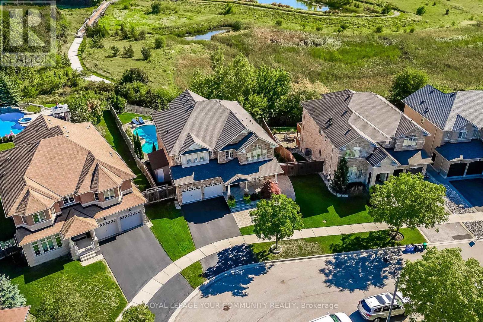 145 Tonner Crescent, Aurora, Ontario  L4G 0G8 - Photo 50 - N12417385