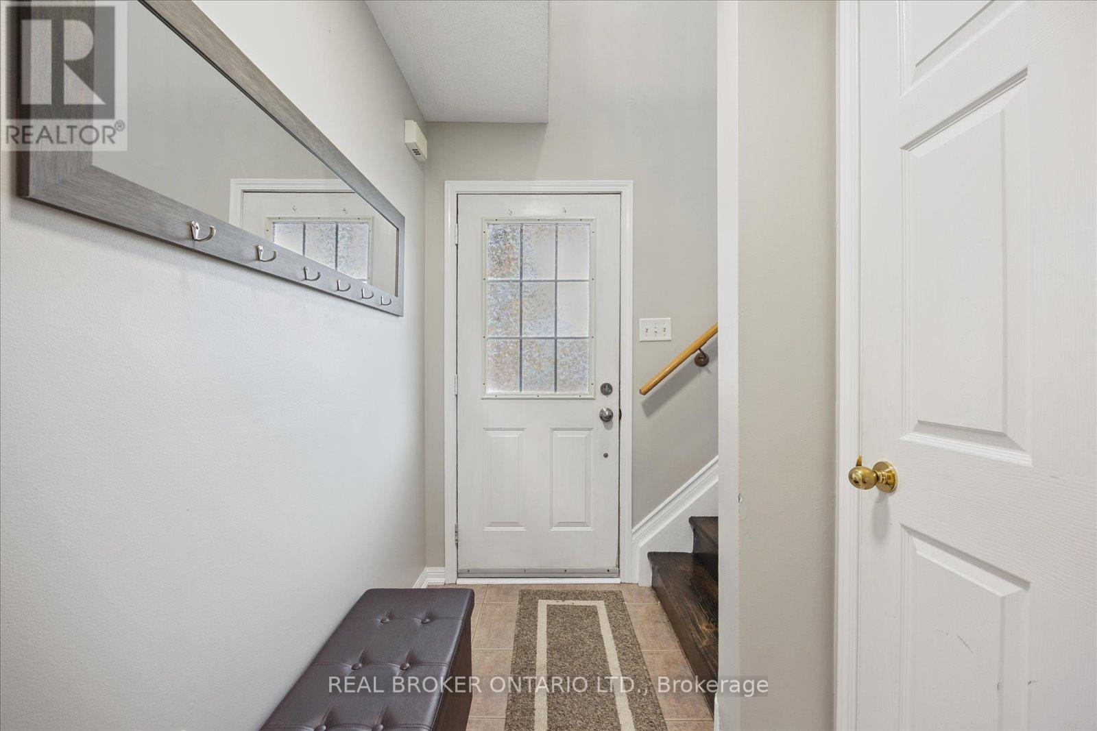 26 Crockett Place, Clarington, Ontario  L1C 5P4 - Photo 5 - E12421056