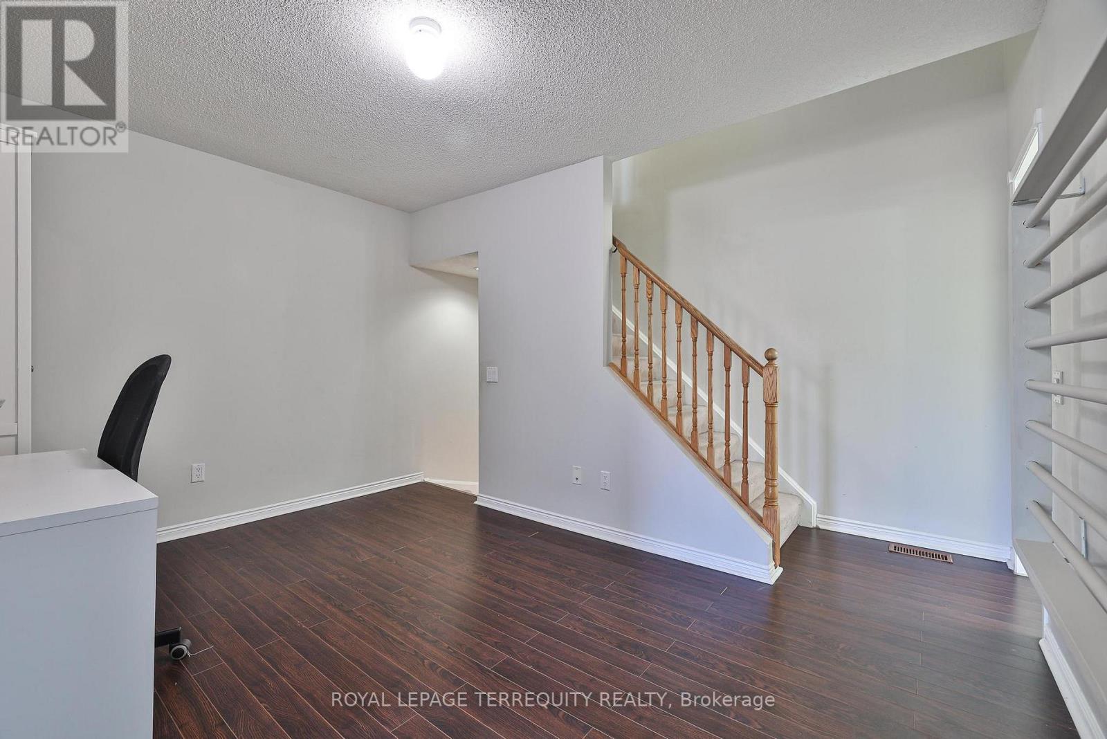 105 - 900 Steeles Avenue W, Vaughan, Ontario  L4J 8C2 - Photo 35 - N12420966
