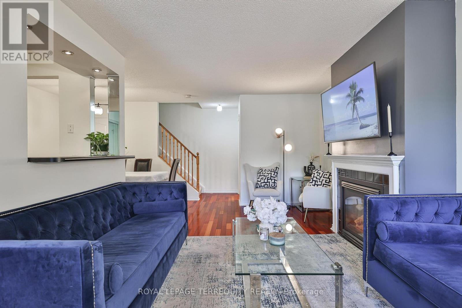 105 - 900 Steeles Avenue W, Vaughan, Ontario  L4J 8C2 - Photo 9 - N12420966