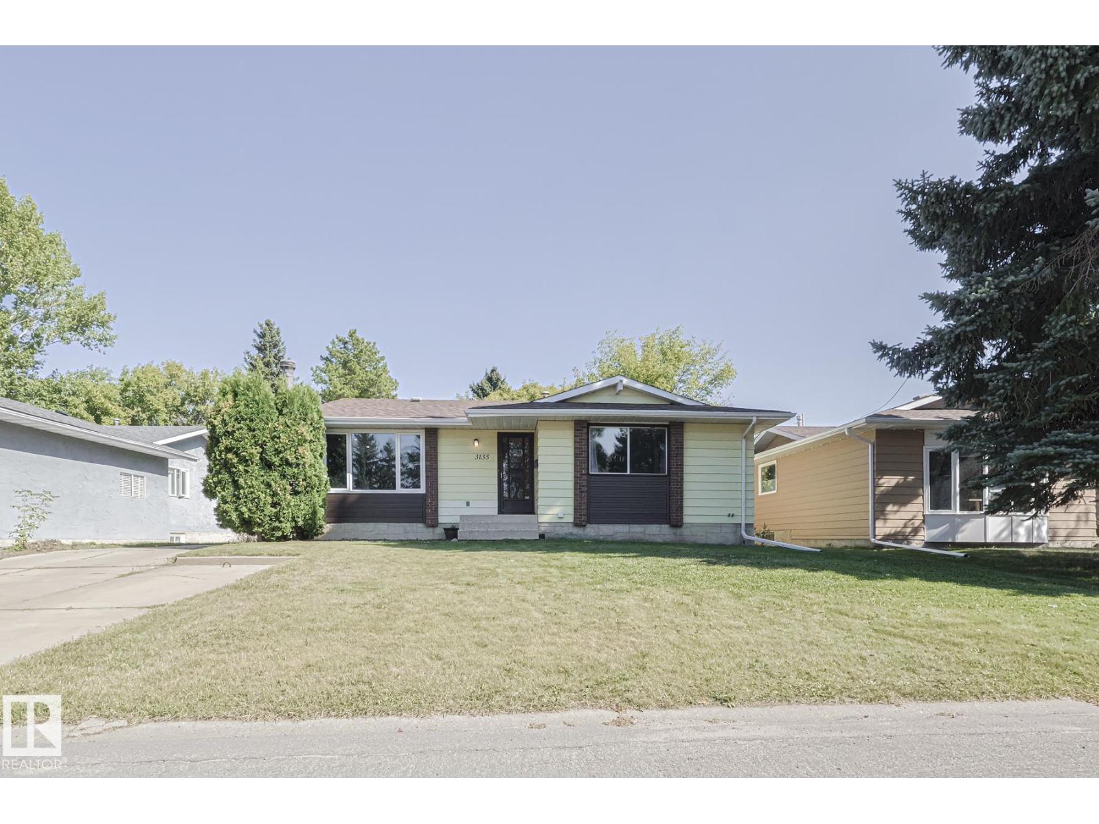 3135 74 ST NW, Edmonton, Alberta
