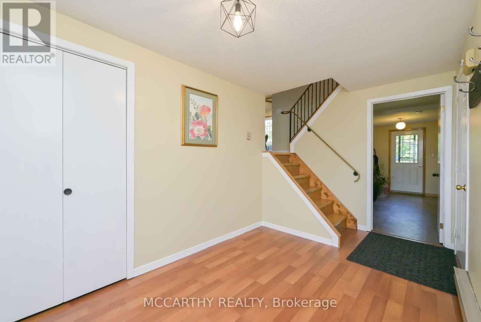 130 Franklyn Street, Shelburne, Ontario  L9V 2Y3 - Photo 5 - X12394204