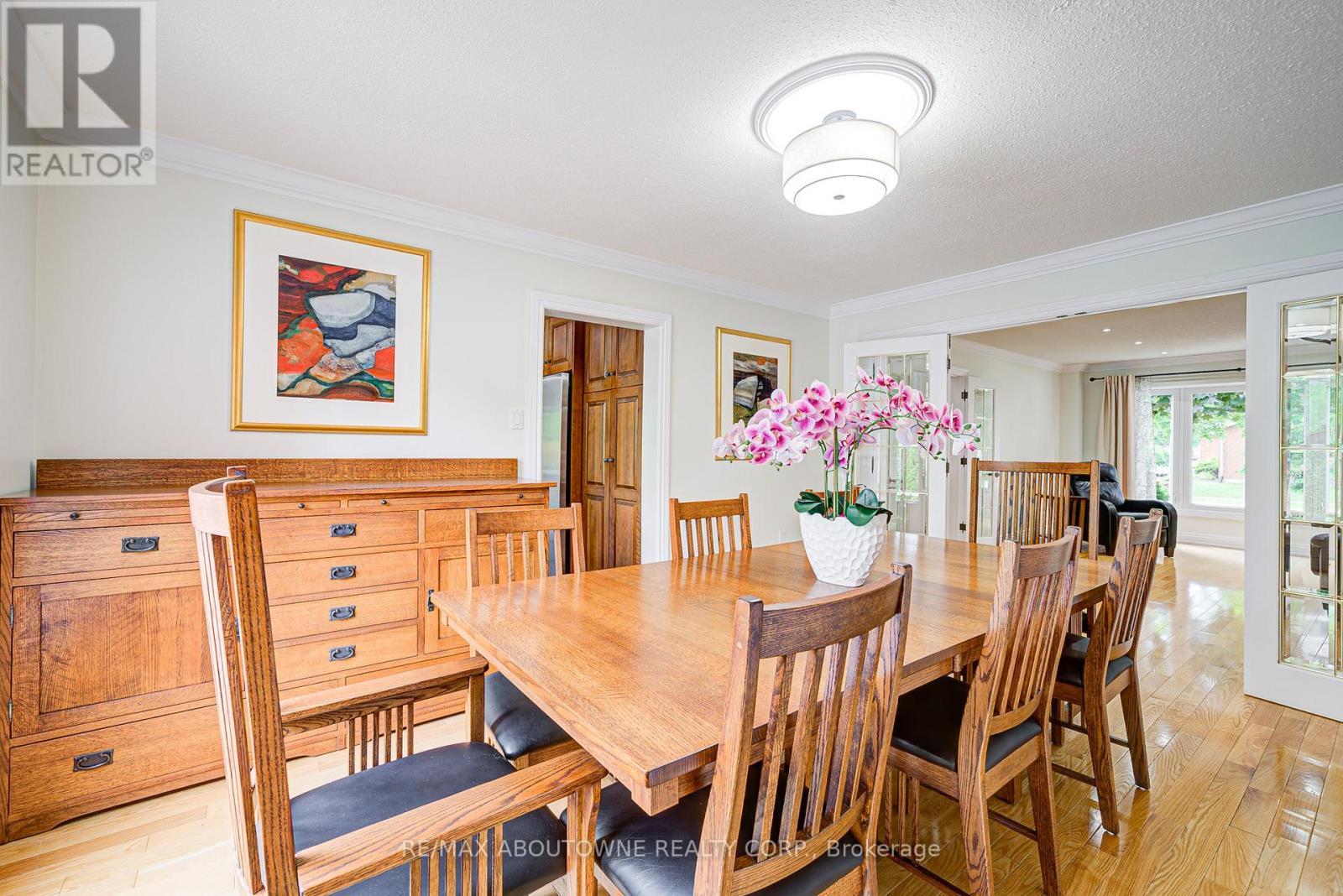 1337 Peartree Circle, Oakville, Ontario  L6M 2J2 - Photo 15 - W12420923
