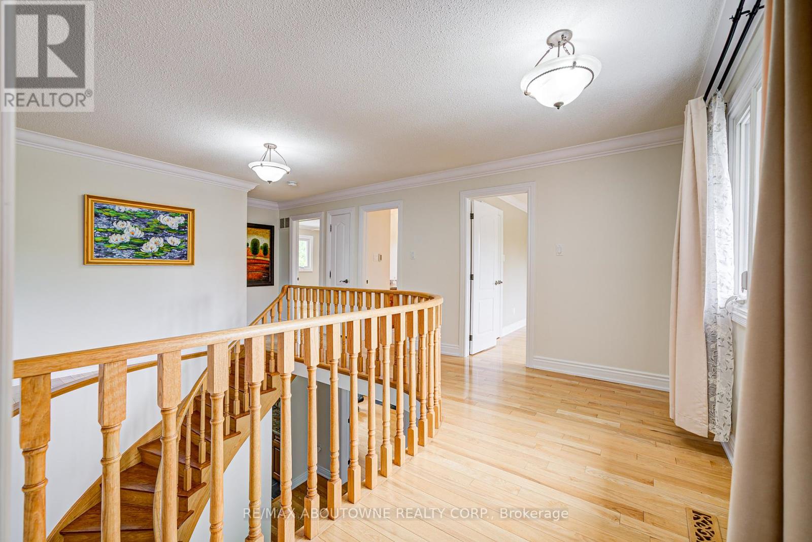 1337 Peartree Circle, Oakville, Ontario  L6M 2J2 - Photo 22 - W12420923