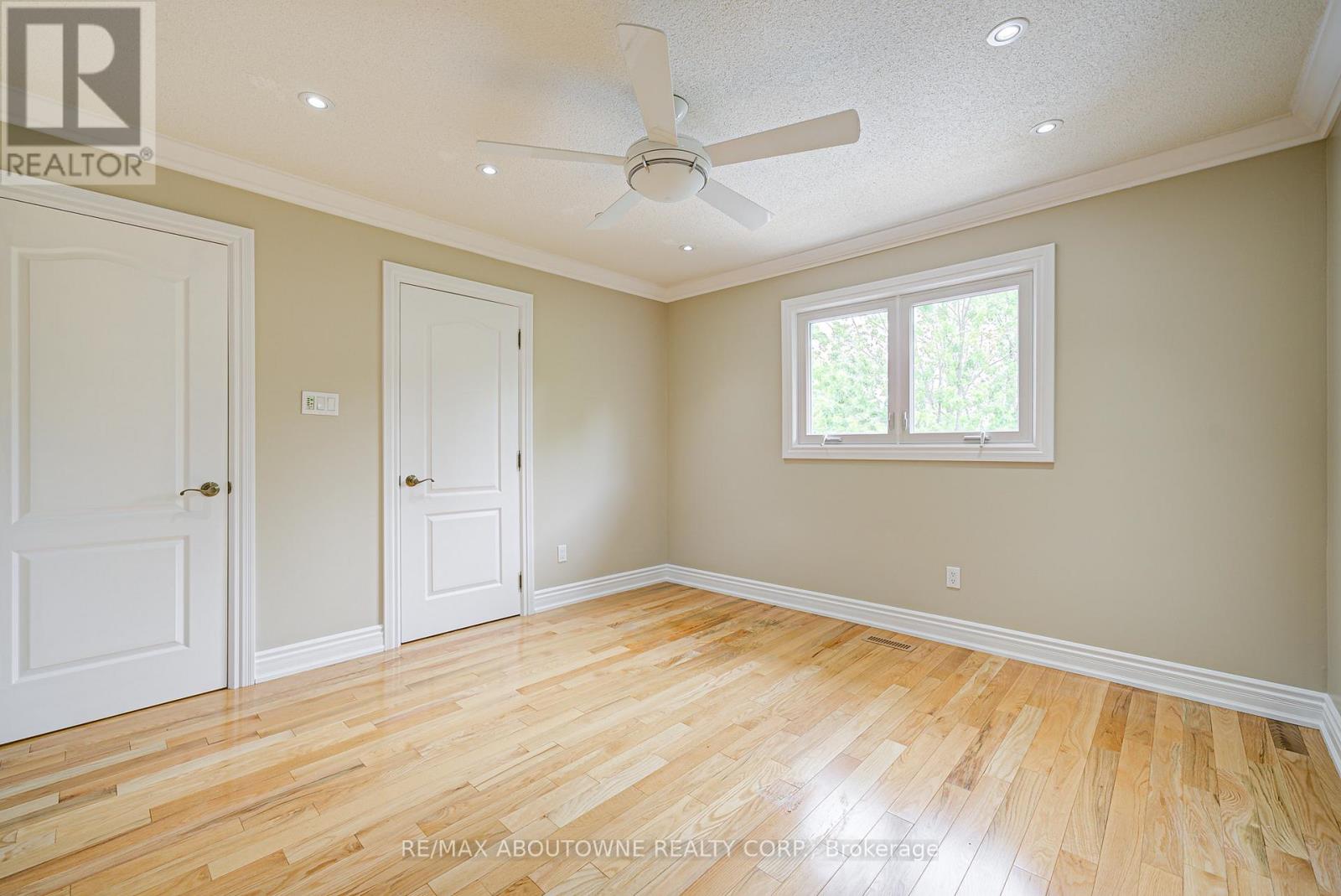 1337 Peartree Circle, Oakville, Ontario  L6M 2J2 - Photo 25 - W12420923