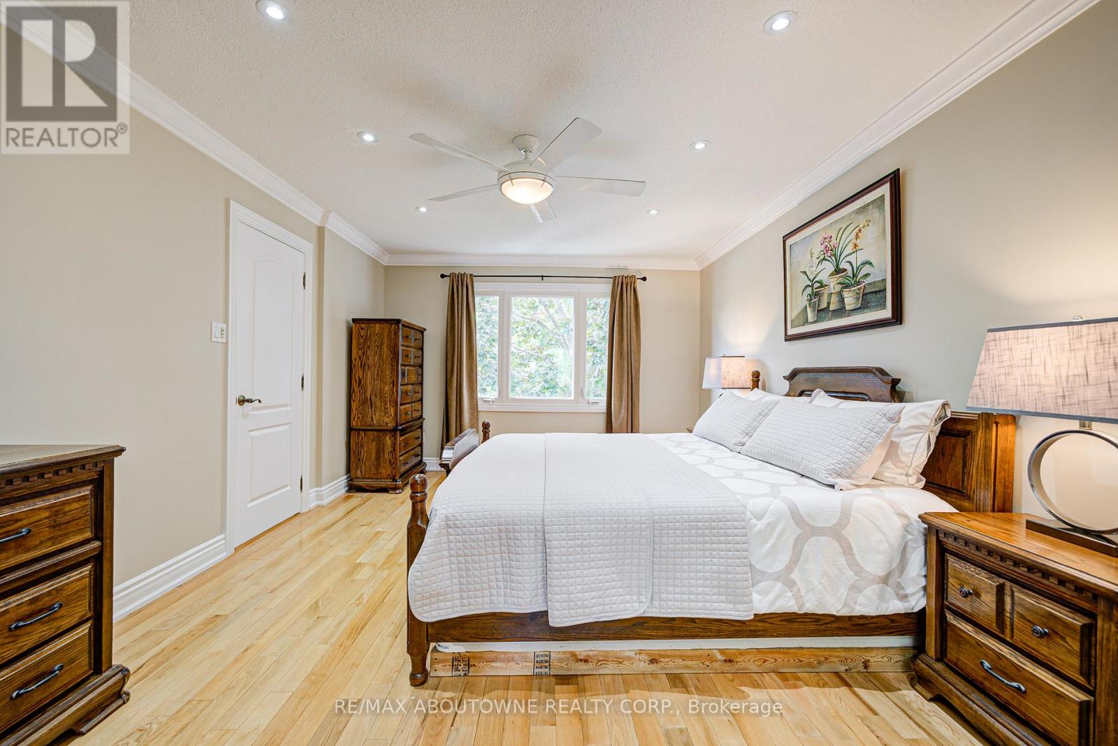 1337 Peartree Circle, Oakville, Ontario  L6M 2J2 - Photo 29 - W12420923