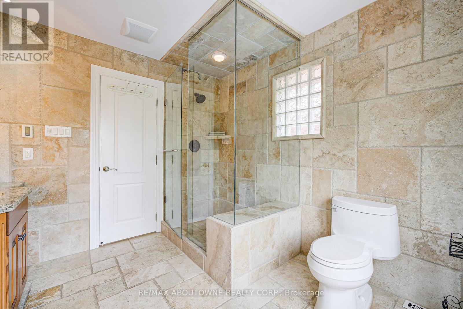 1337 Peartree Circle, Oakville, Ontario  L6M 2J2 - Photo 35 - W12420923
