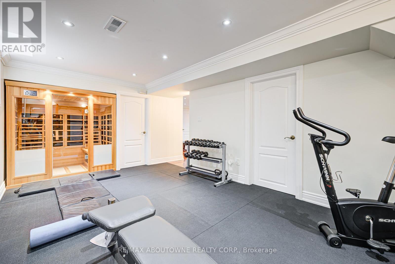1337 Peartree Circle, Oakville, Ontario  L6M 2J2 - Photo 43 - W12420923