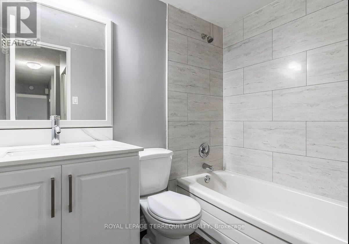 901 - 370 Dixon Road, Toronto, Ontario  M9R 1T2 - Photo 15 - W12420979