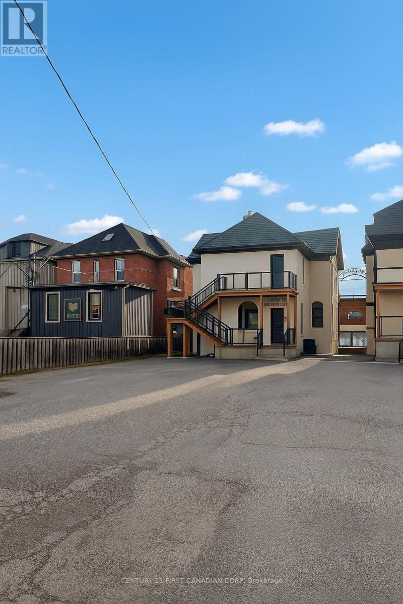 753 Richmond Street, London East, Ontario  N6A 3H4 - Photo 2 - X12297002