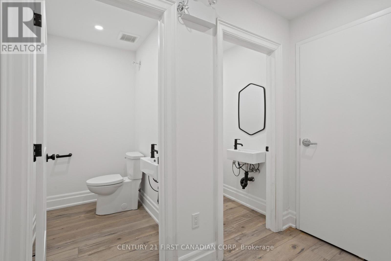 753 Richmond Street, London East, Ontario  N6A 3H4 - Photo 13 - X12297002