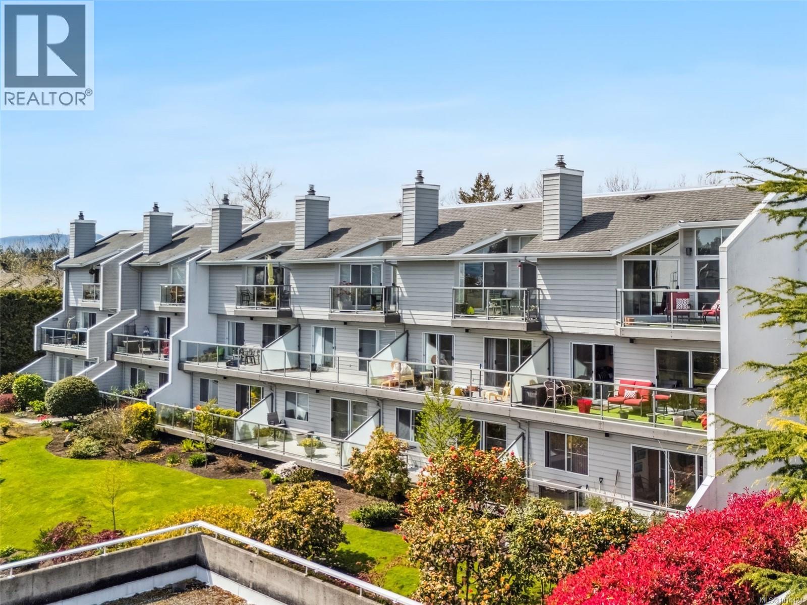 305 10461 Resthaven Dr, Sidney, British Columbia V8L 3H6 - Photo 35 - 1014424