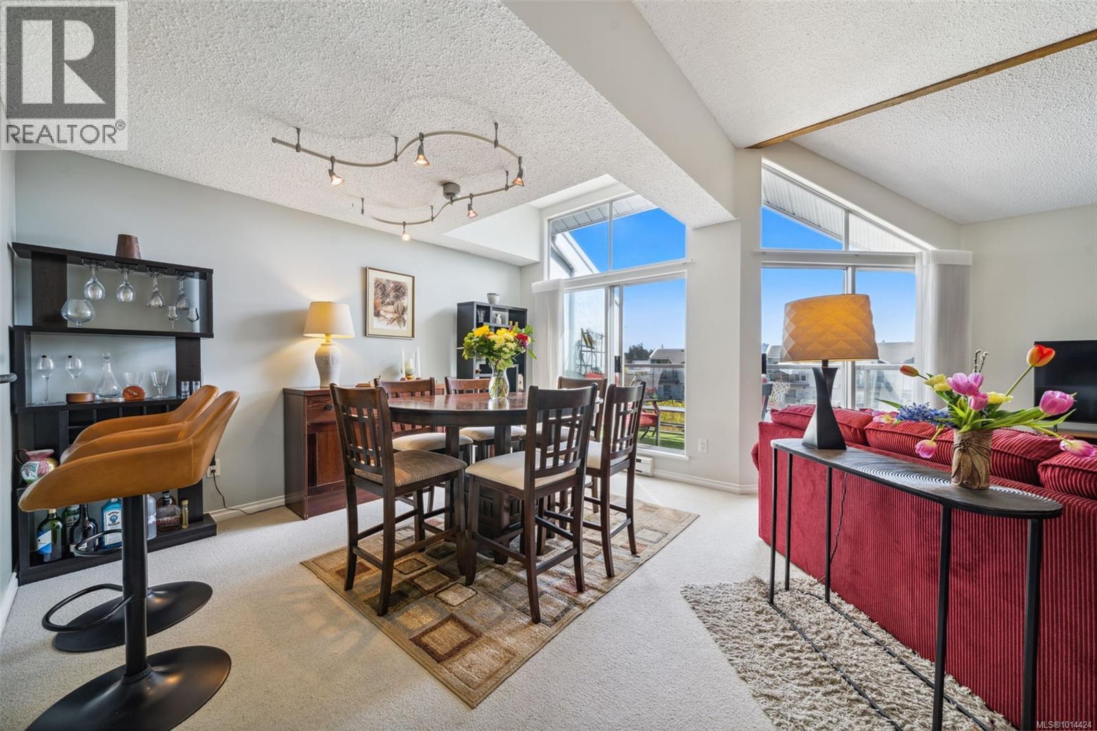 305 10461 Resthaven Dr, Sidney, British Columbia V8L 3H6 - Photo 5 - 1014424