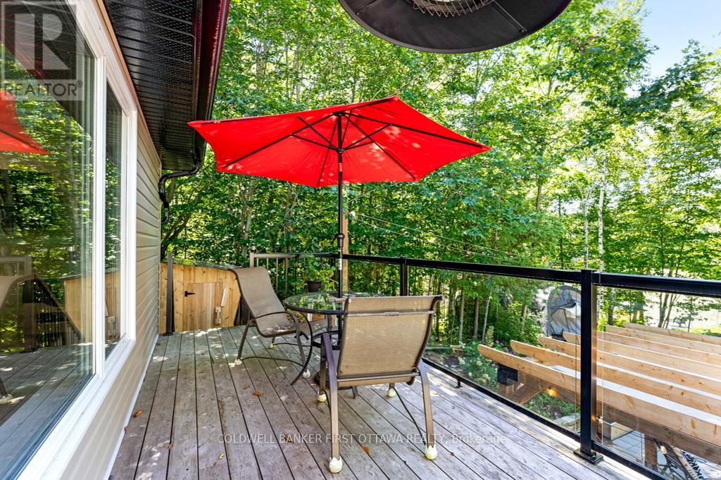 4031 Bolingbroke Road, Tay Valley, Ontario  K0H 2B0 - Photo 16 - X12363916