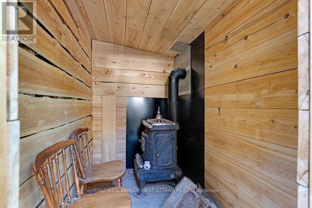 4031 Bolingbroke Road, Tay Valley, Ontario  K0H 2B0 - Photo 29 - X12363916