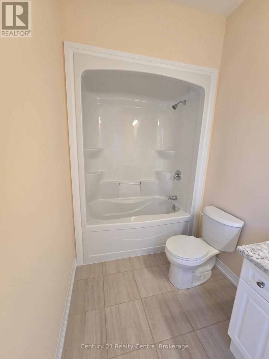 415 Louisa Street, Fort Erie, Ontario  L2A 0H5 - Photo 20 - X12420933