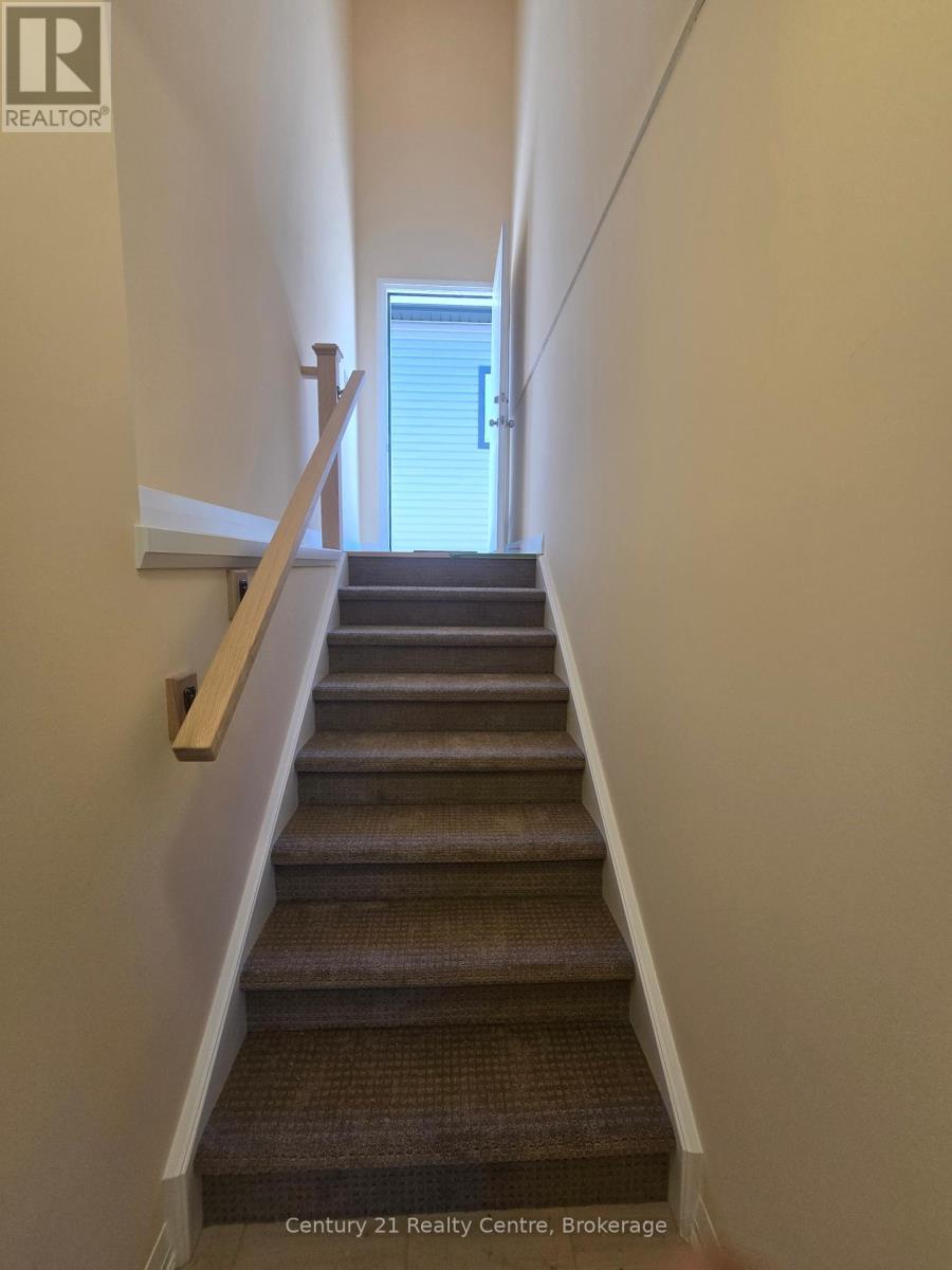 415 Louisa Street, Fort Erie, Ontario  L2A 0H5 - Photo 29 - X12420933