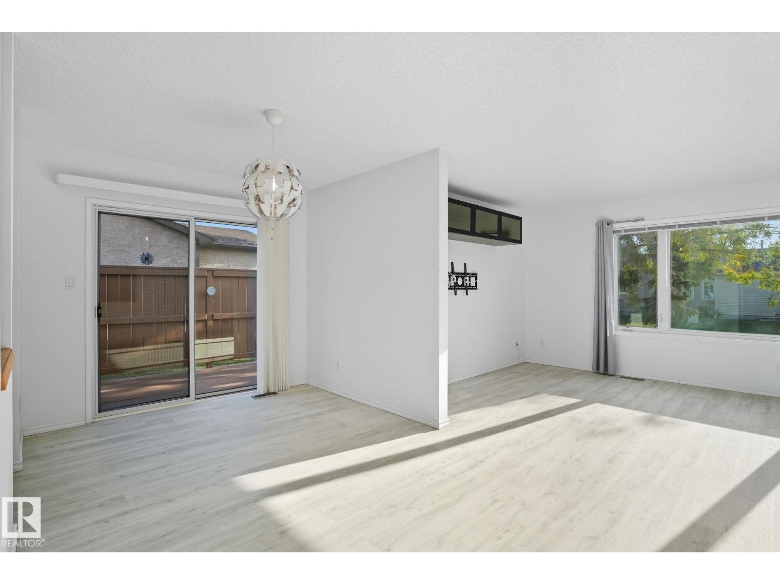9960 176 Av Nw, Edmonton, Alberta  T5X 5W1 - Photo 9 - E4459036