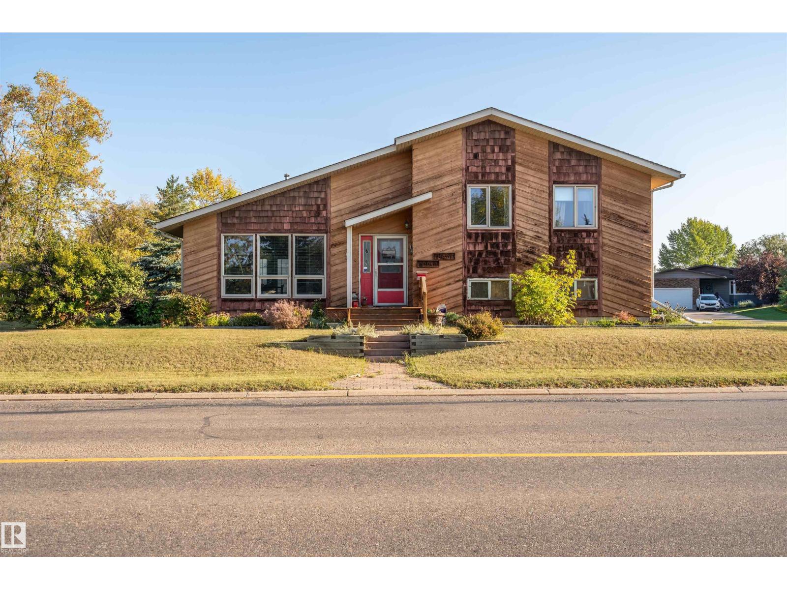 4302 44 St, Bonnyville Town, Alberta  T9N 1W7 - Photo 1 - E4459037