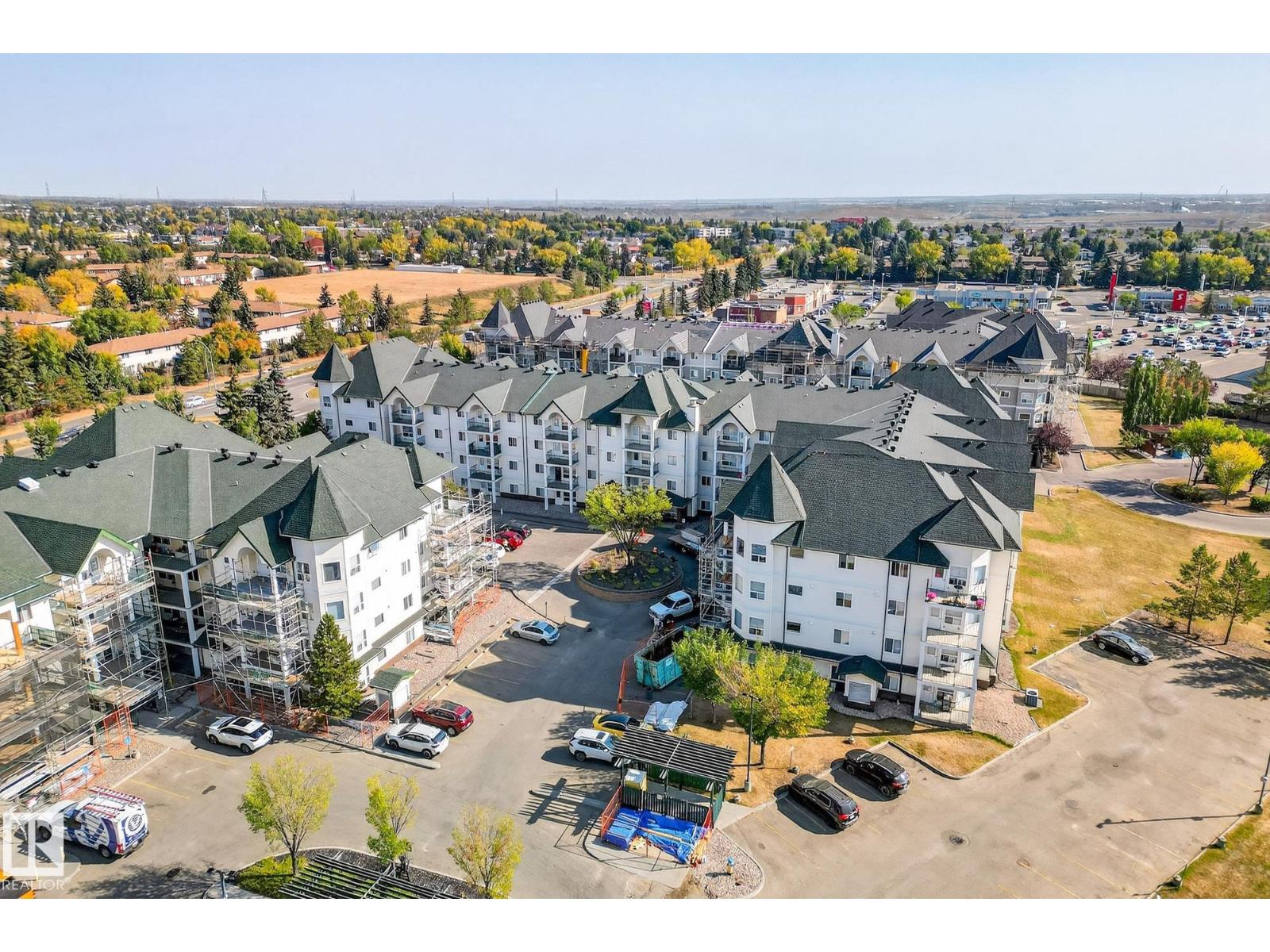 #303 13625 34 ST NW, Edmonton, Alberta