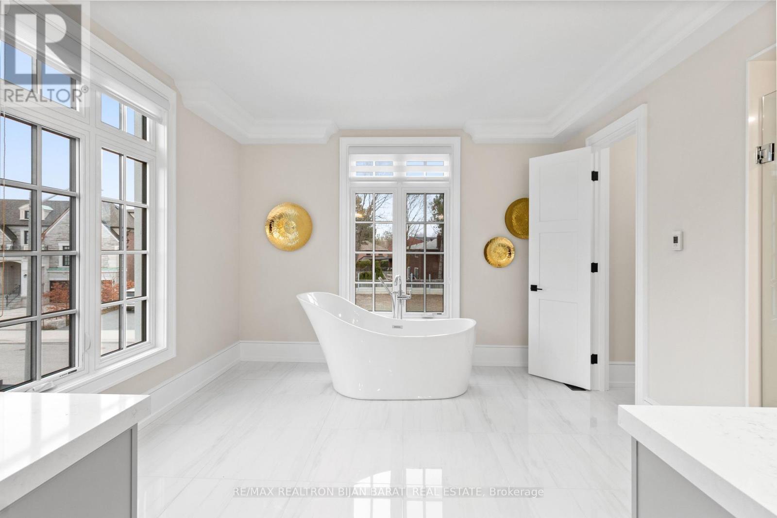 29 Ballyconnor Court, Toronto, Ontario  M2M 4C6 - Photo 28 - C12421029