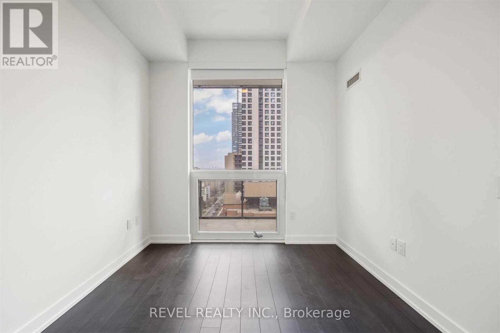 1210 - 39 Roehampton Avenue, Toronto, Ontario  M4P 1P9 - Photo 11 - C12421082