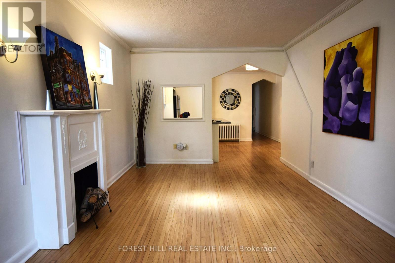Main - 104 Braemar Avenue, Toronto, Ontario  M5P 2L4 - Photo 8 - C12421097