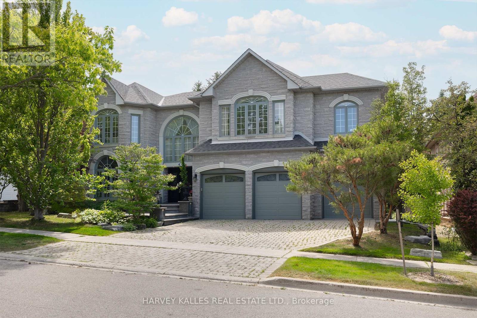 60 Bowan Court, Toronto, Ontario  M2K 3A7 - Photo 1 - C12421107
