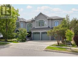 60 BOWAN COURT, Toronto, Ontario