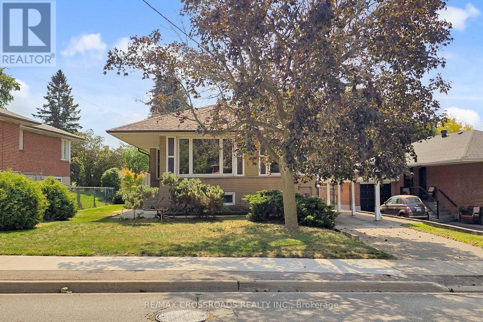 55 ELVASTON DRIVE, Toronto, Ontario