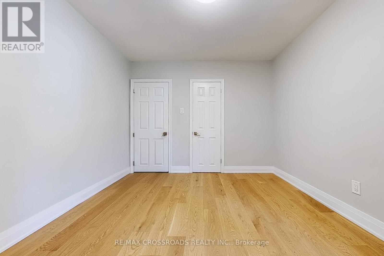 55 Elvaston Drive, Toronto, Ontario  M4A 1N2 - Photo 18 - C12421149