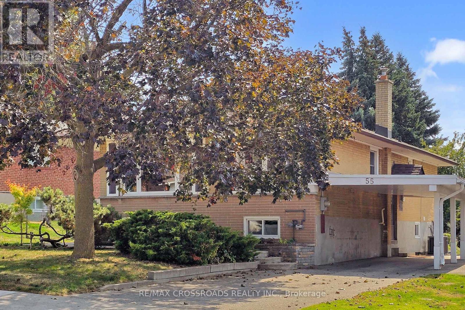 55 Elvaston Drive, Toronto, Ontario  M4A 1N2 - Photo 2 - C12421149