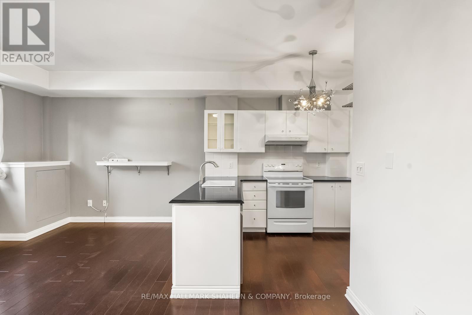 331 - 500 Richmond Street W, Toronto, Ontario  M5V 3N4 - Photo 5 - C12419276
