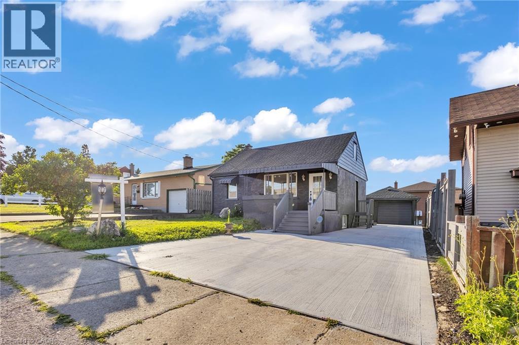 Property at 84 AVALON Place image 1